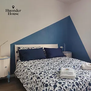 Huonder House Casa vacanze
